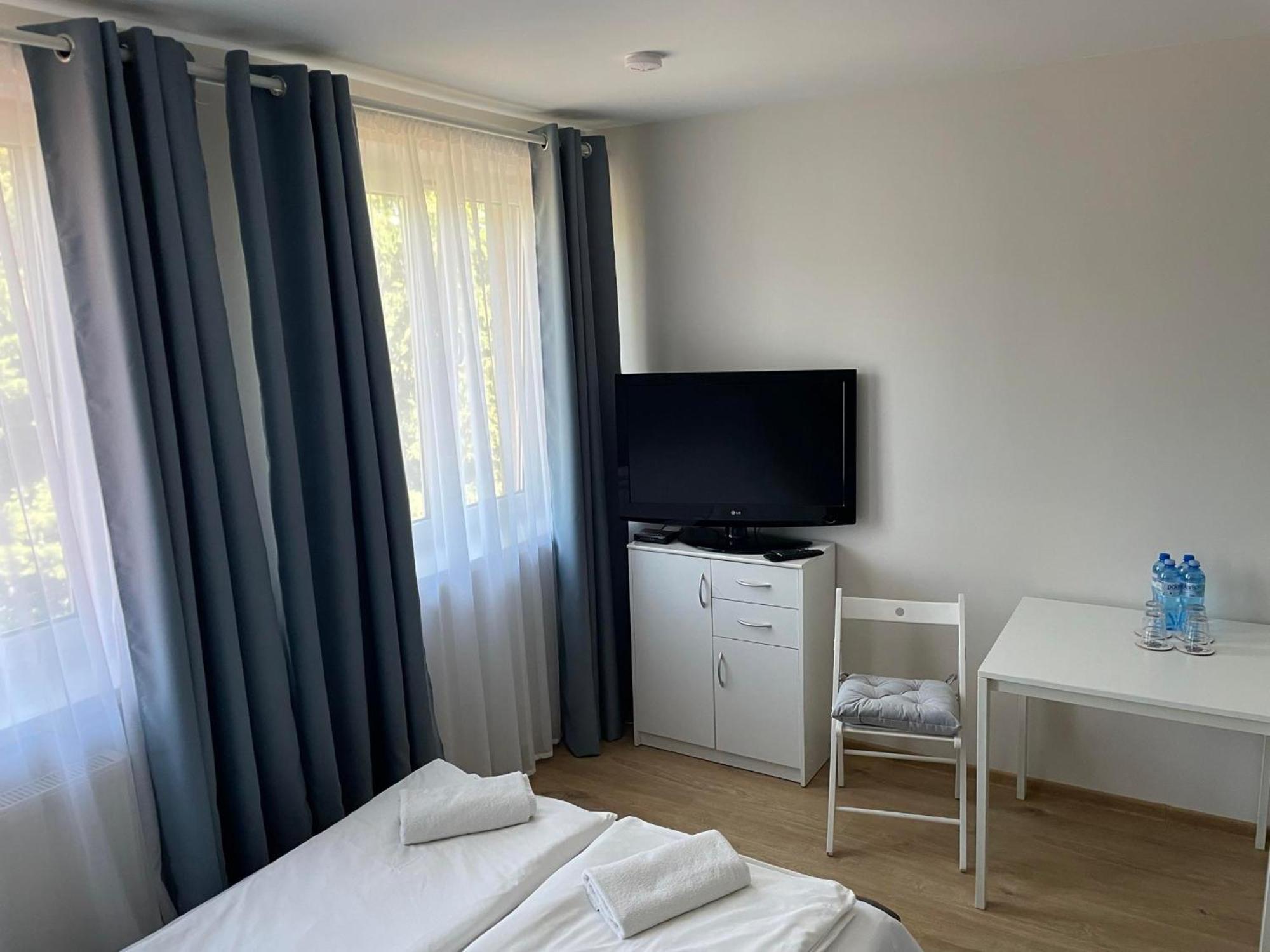 Mozaikowy Piec Apartment Slesin  ภายนอก รูปภาพ